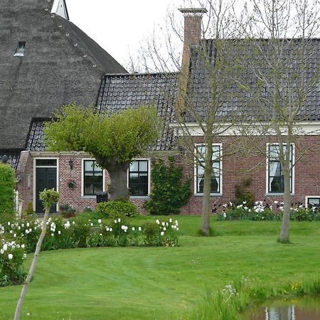 Bed and Breakfast Landgoedlogies Pábema Zuidhorn Exterior foto